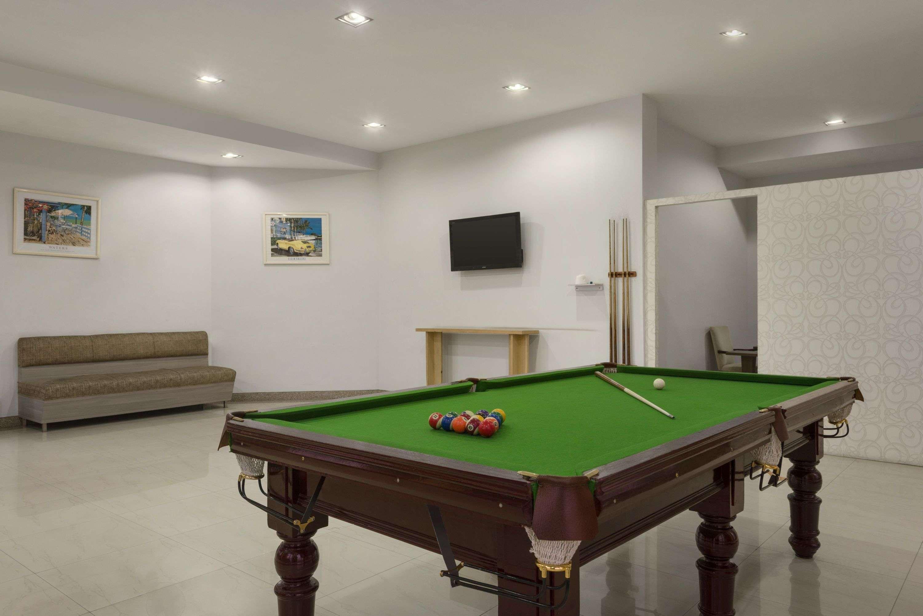 Days Hotel By Wyndham Neemrana Exteriér fotografie