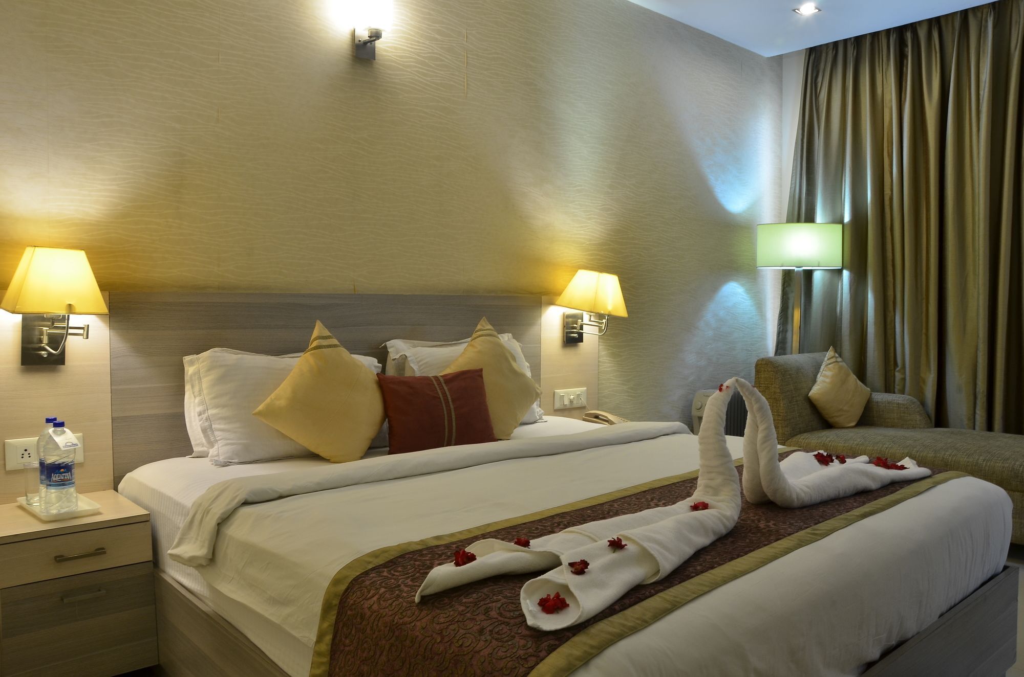 Days Hotel By Wyndham Neemrana Exteriér fotografie